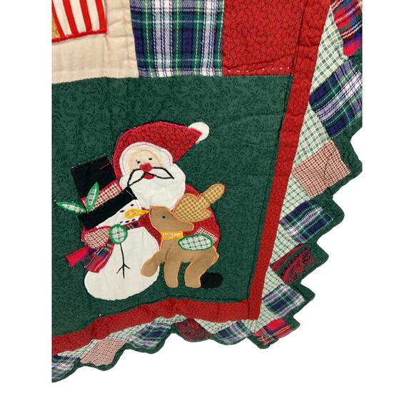Santa Claus Christmas Patchwork Throw Blanket Holiday Season Green Multicolor - Picture 5 of 10